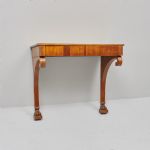 661164 Console table